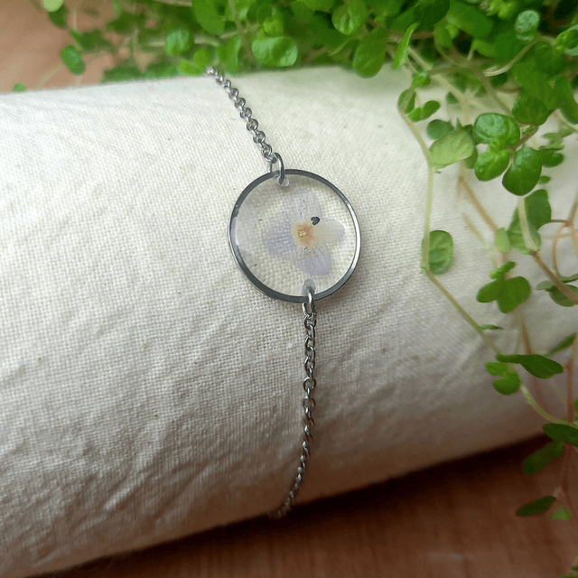 Bracelet argenté · Fleurs séchées Veronica 