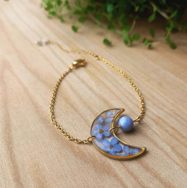 Bracelet doré · Luna Fleurs séchées et pierre naturelle