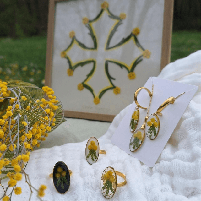 Boucles d'oreilles · doré Hermine bretonne Fleurs de Mimosa