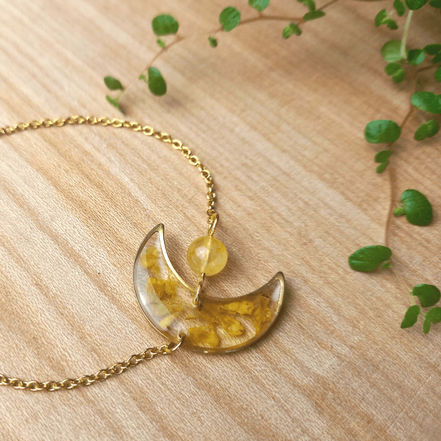 Bracelet doré · Luna Fleurs séchées et pierre naturelle
