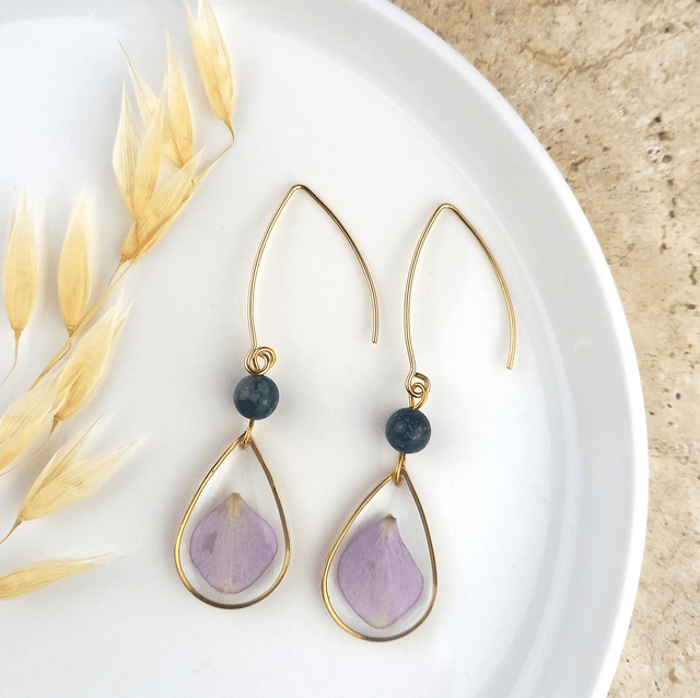 Boucles d'oreilles ∙ doré gouttes de fleurs et pierre naturelle