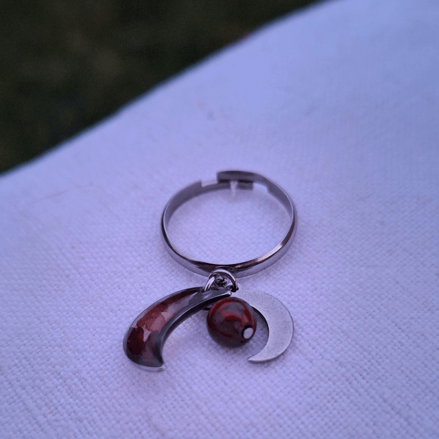 Bague argentée Lune ☾ Rouge