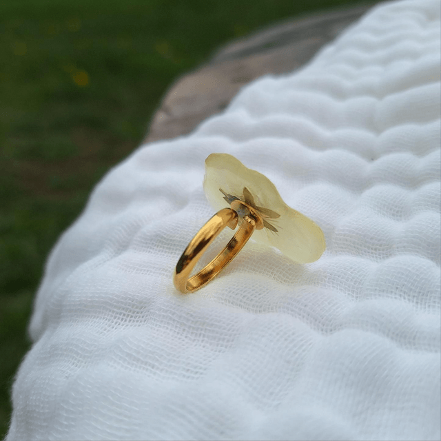 Bague petite Pensée • Viola cornuta • doré 