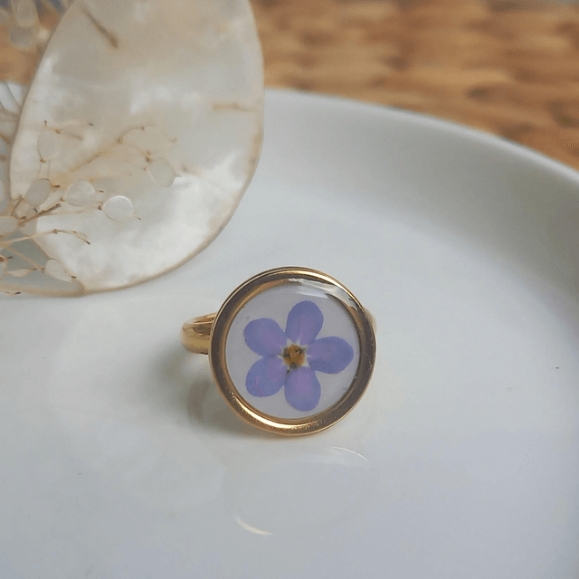 Bague dorée ◦ Fleur de Myosotis