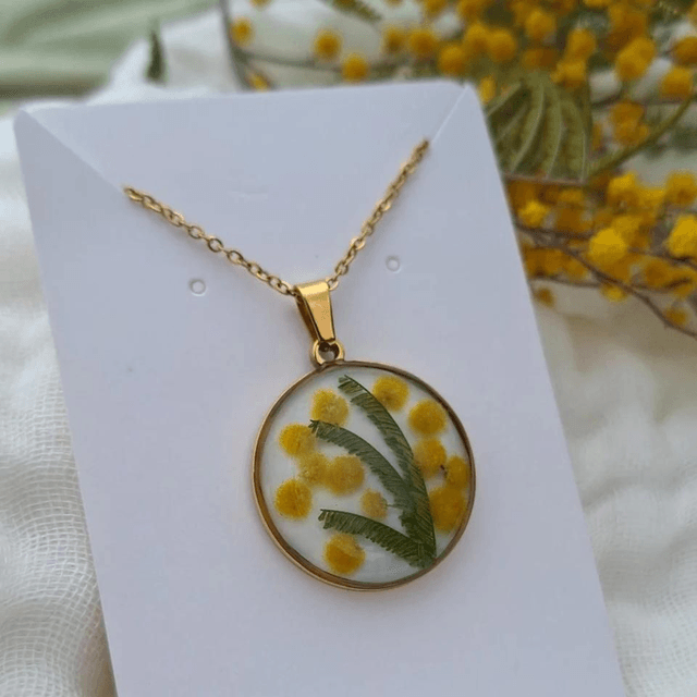 Collier argenté ou doré · Fleurs de Mimosa