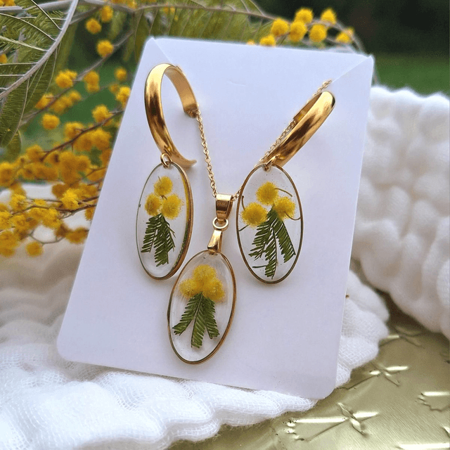 Collier doré · Hermine bretonne Fleurs de Mimosa