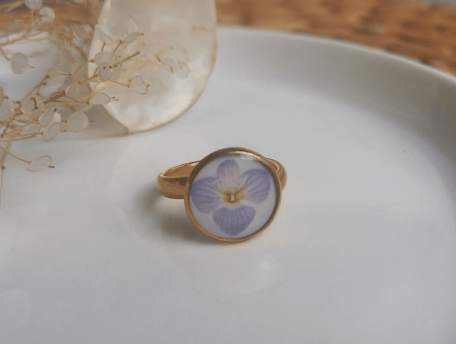 Bague dorée ◦ Veronica