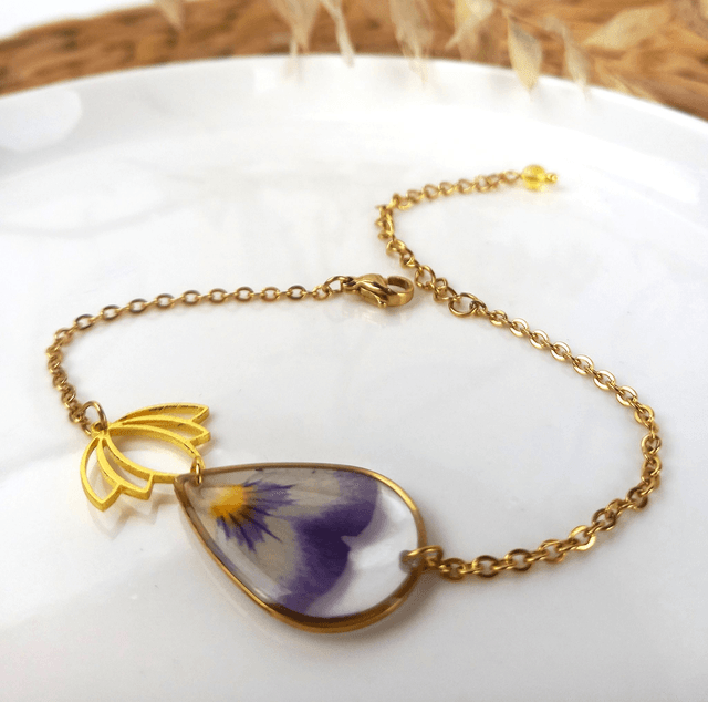 Bracelet doré ∙ Lotus et Viola cornuta