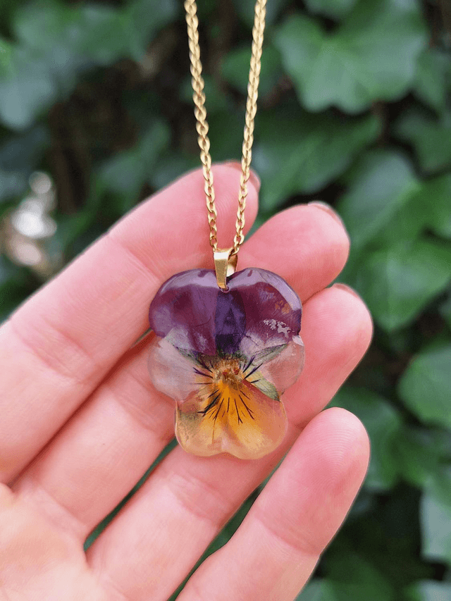 Collier petite Pensée • Viola cornuta • doré