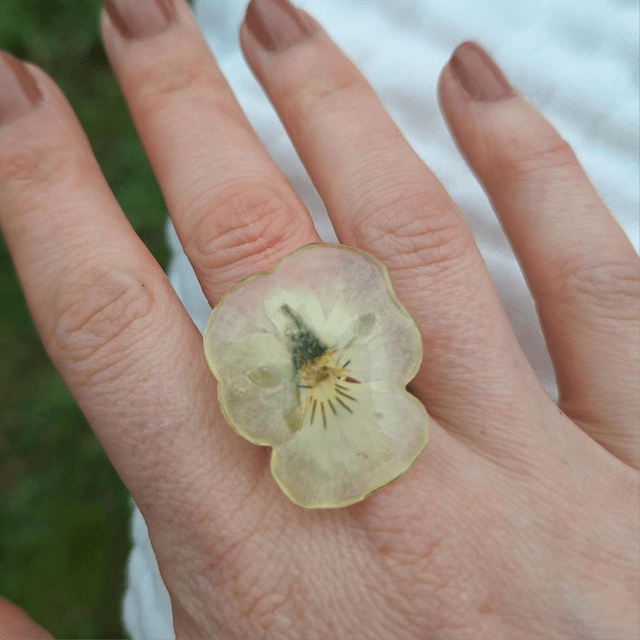 Bague petite Pensée • Viola cornuta • doré 