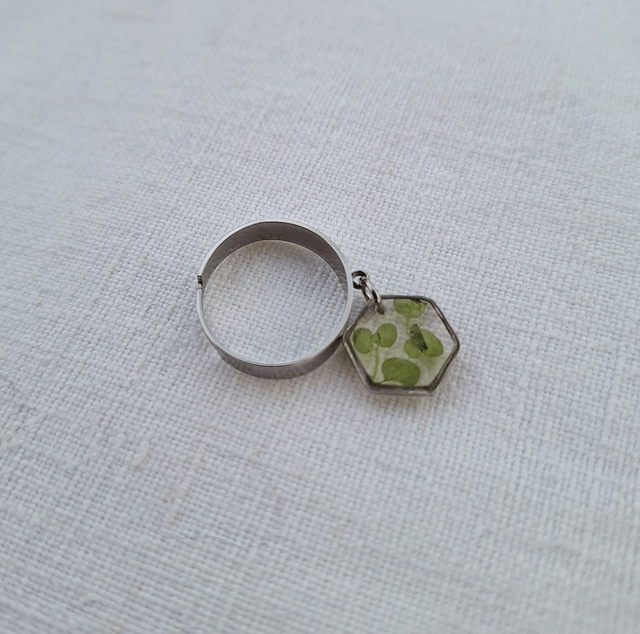 Bague argentée pampille ◦ Soleirolia