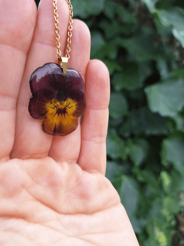 Collier petite Pensée • Viola cornuta • doré