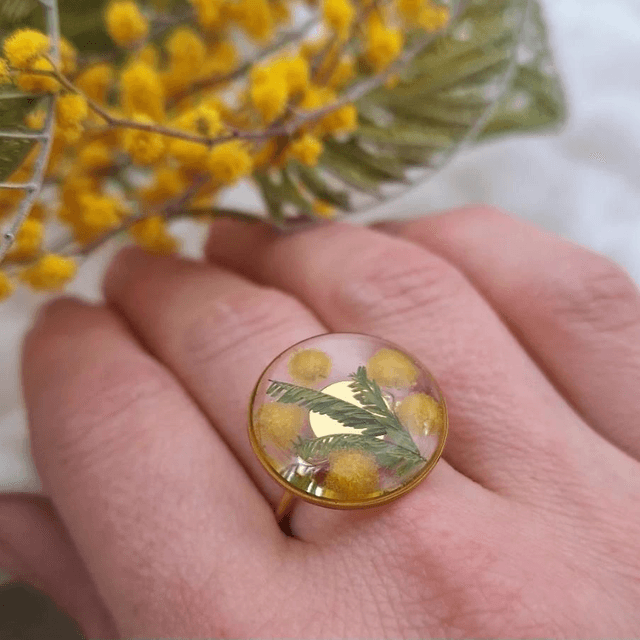 Bague dorée ◦ Fleurs de Mimosa