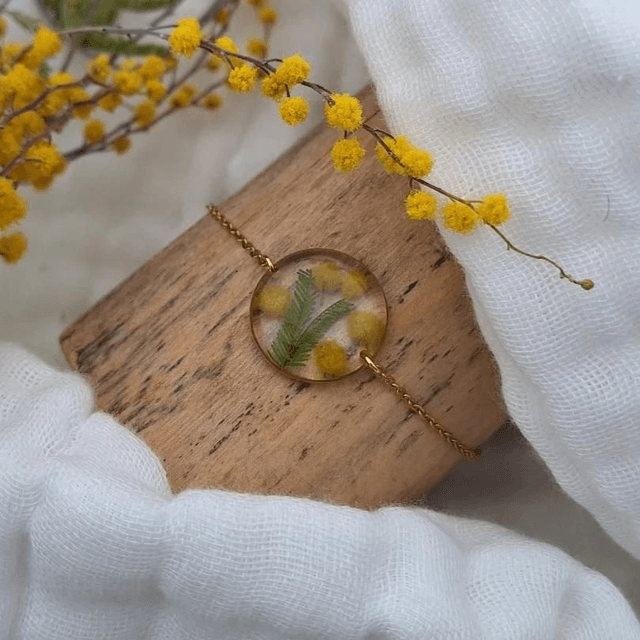 Bracelet doré · Fleurs de Mimosa 