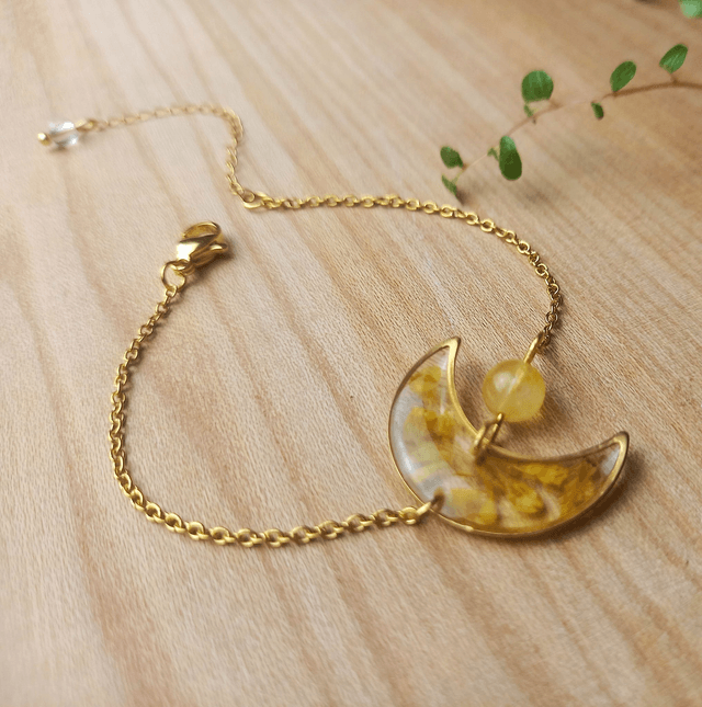 Bracelet doré · Luna Fleurs séchées et pierre naturelle