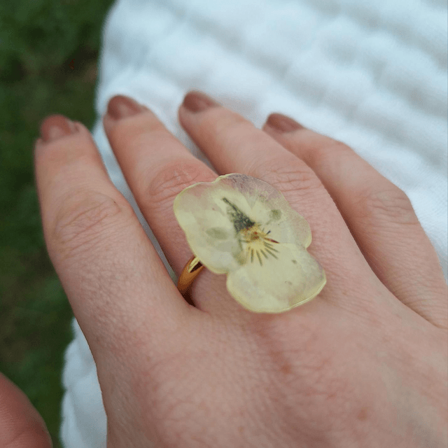 Bague petite Pensée • Viola cornuta • doré 
