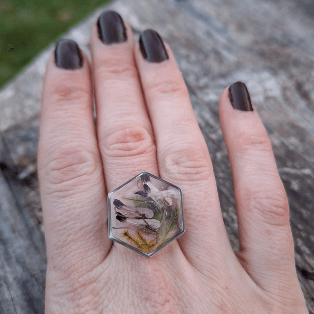 Bague argentée hexagonale ⬡ Fumaria