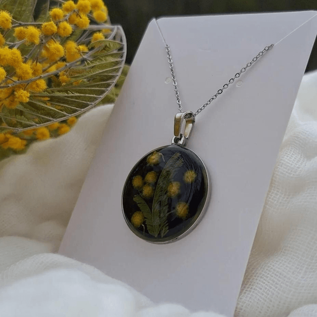 Collier argenté ou doré · Fleurs de Mimosa