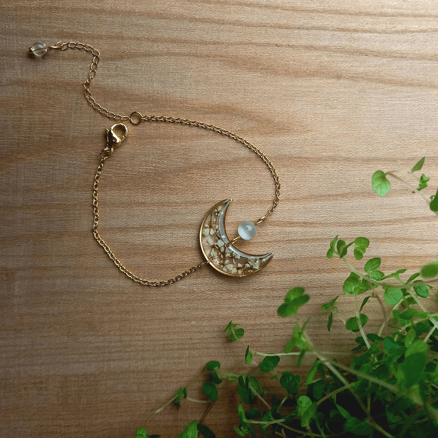 Bracelet doré · Luna Fleurs séchées et pierre naturelle