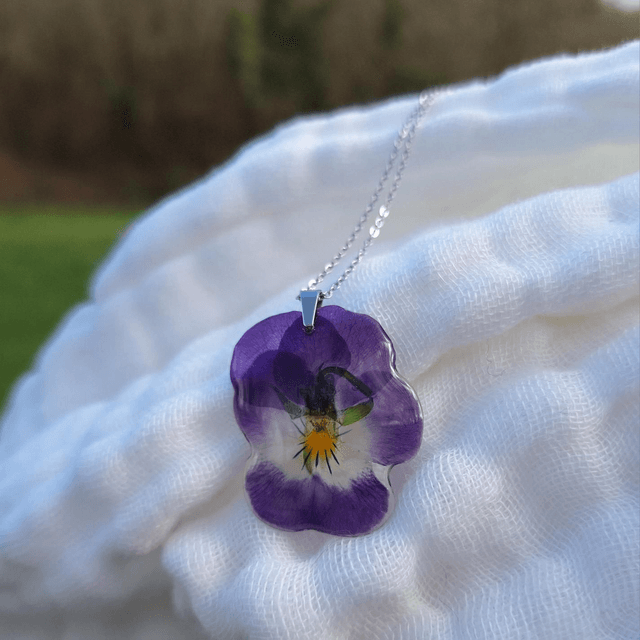 Collier petite Pensée • Viola cornuta • argenté 