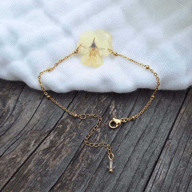 Bracelet petite Pensée • Viola cornuta • doré 