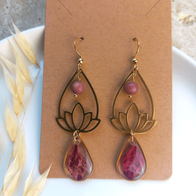 Boucles d&#039;oreilles ∙ doré Lotus goutte de Berberis et pierre de Rhodonite