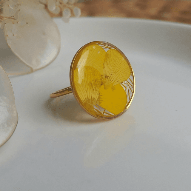 Bague dorée ◦ Fleur de bouton d&#039;or