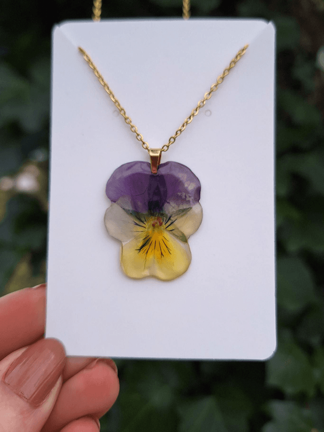 Collier petite Pensée • Viola cornuta • doré