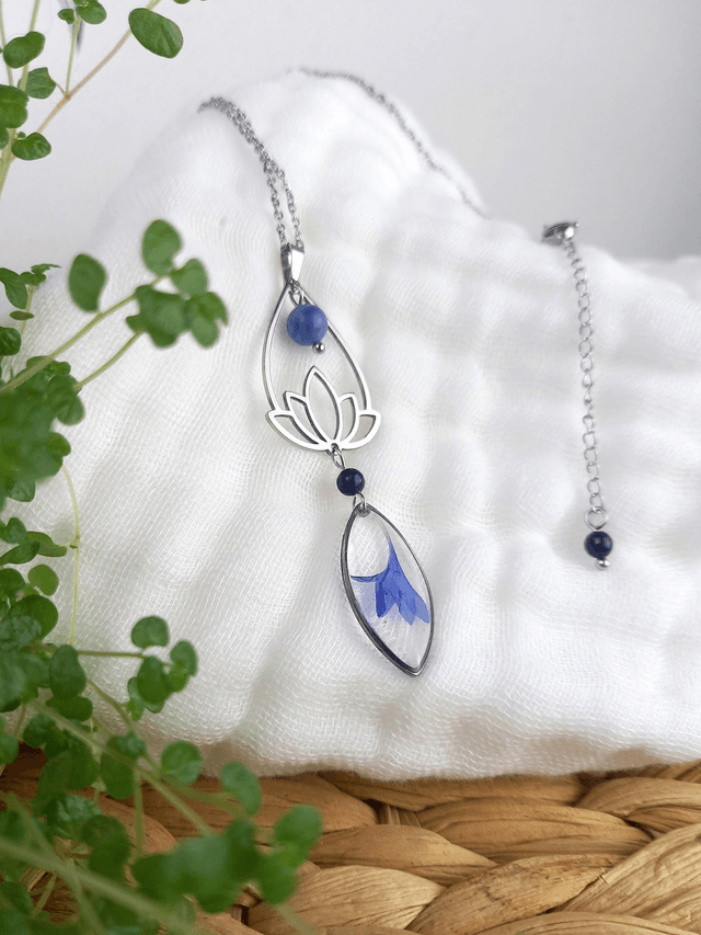 Collier argenté ∙ Lotus et Bleuet 